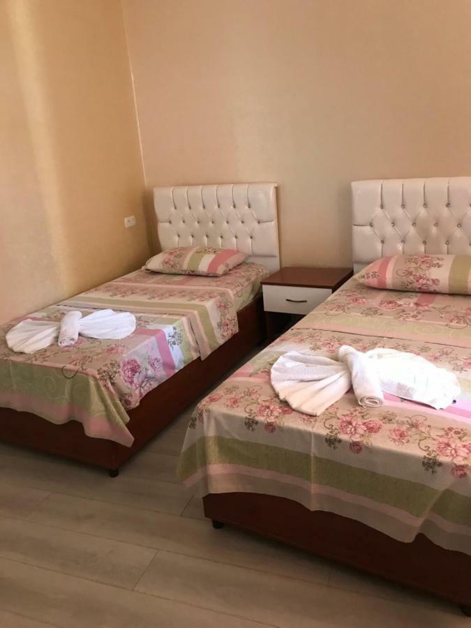 Hotel Eurasia バトゥーミ エクステリア 写真
